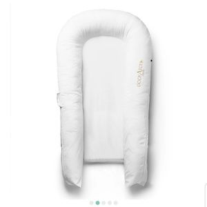 Dockatot Grand with extra cover